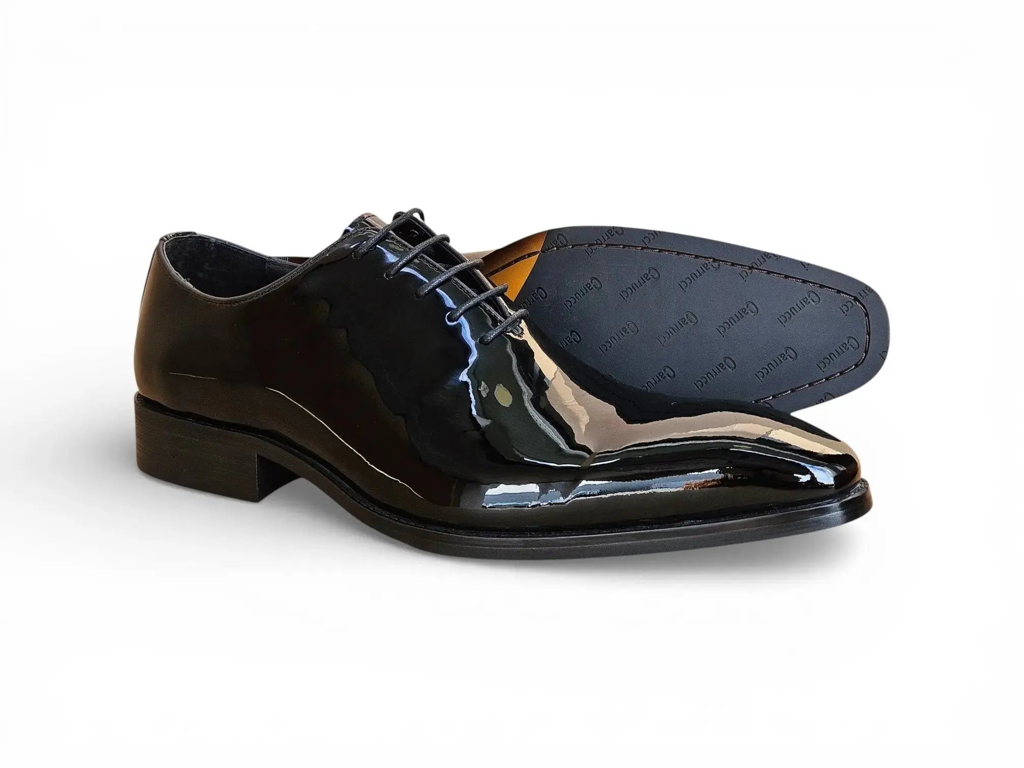 Wholecut Patent Leather Oxford Carrucci