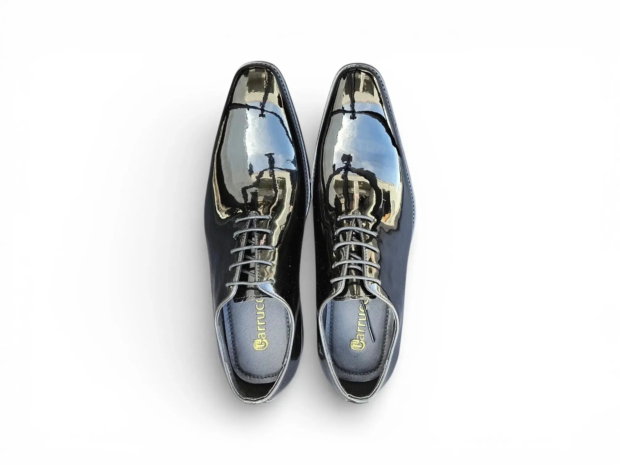 Wholecut Patent Leather Oxford Carrucci
