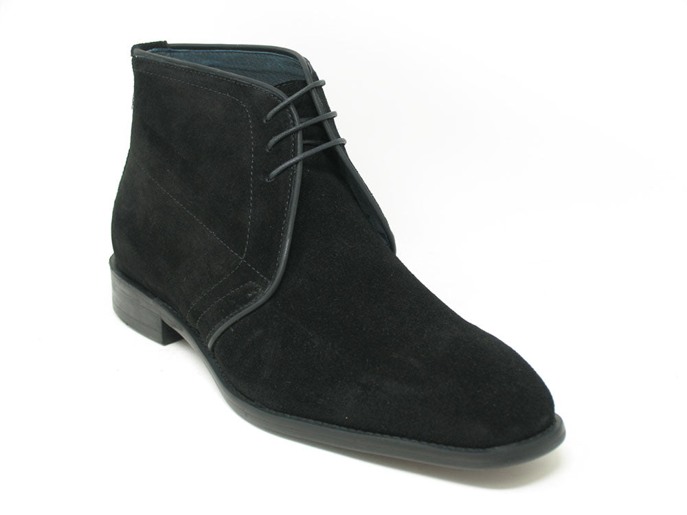 Carrucci Lace-up Suede Chukka Boot